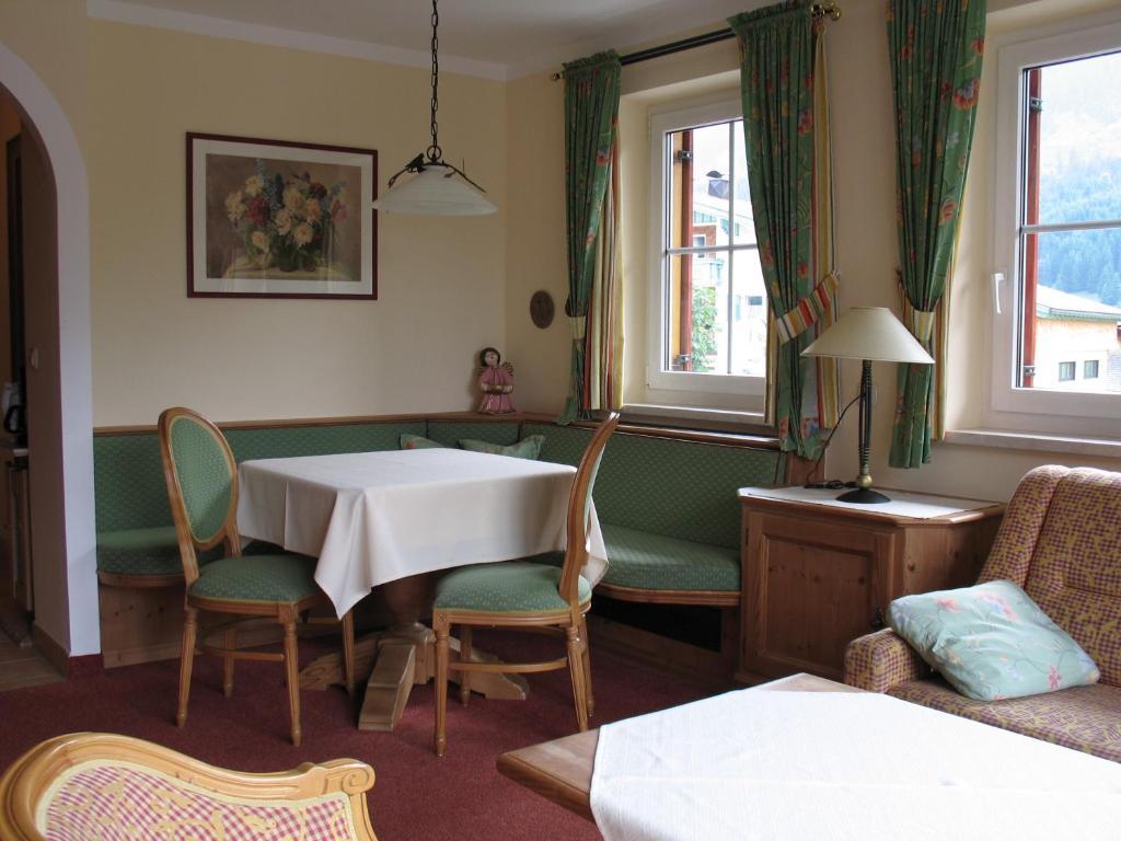 Hotel Triendlhof à Zöblen Chambre photo